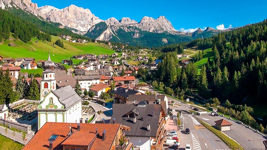 San Cassiano vista dall'alto